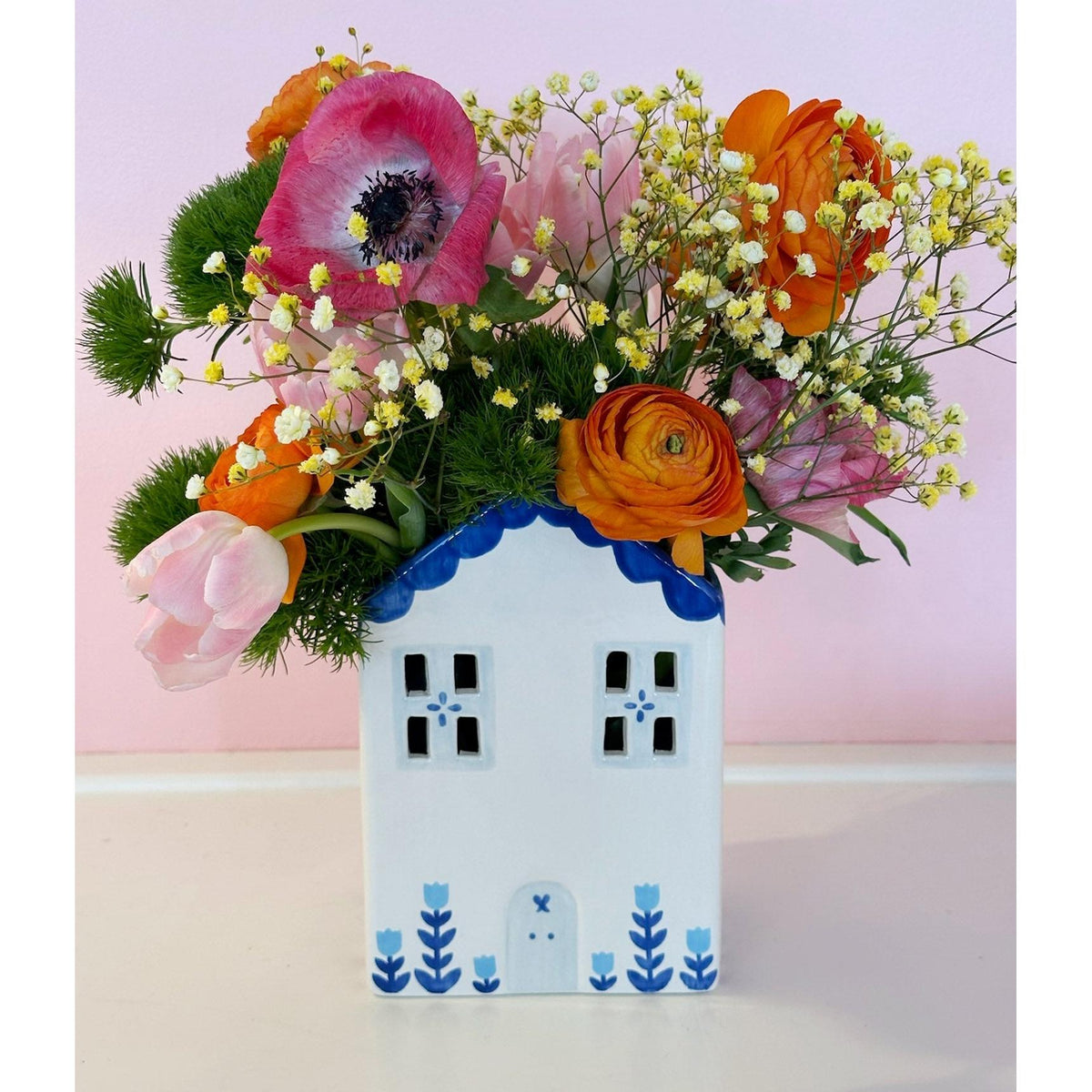 Tulip Fever Scalloped House Vase/Container