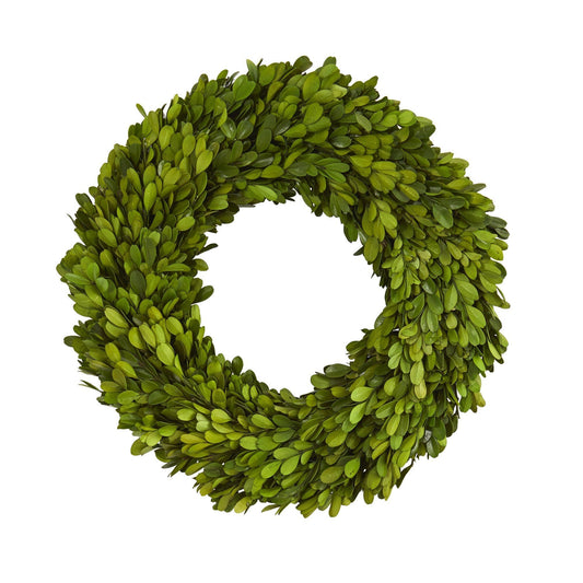 a green leafy wreath