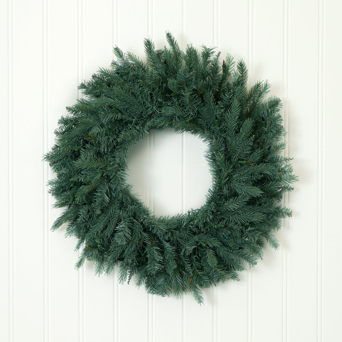 a wreath on a wall