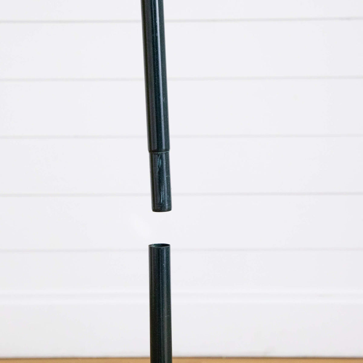 a black pen with a black tip