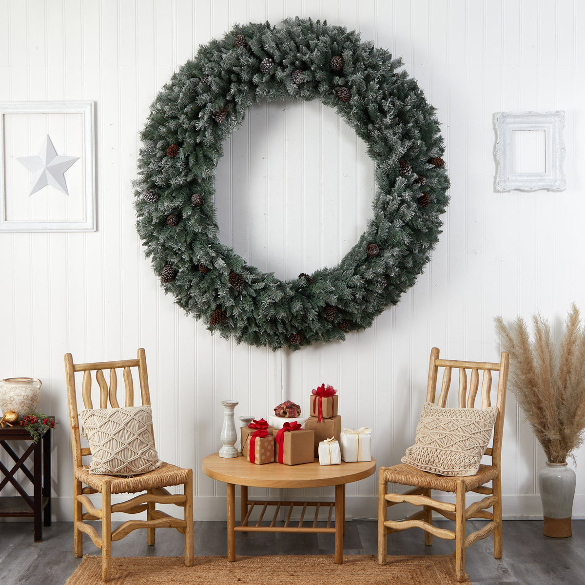 a wreath on a wall