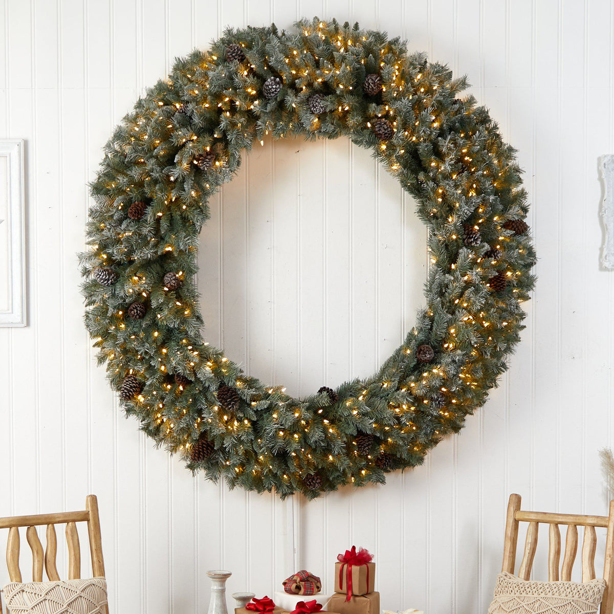 a wreath on a wall