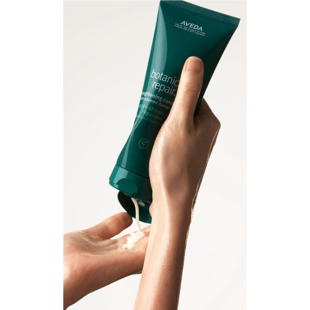 Aveda Botanical Repair Strengthening Conditioner