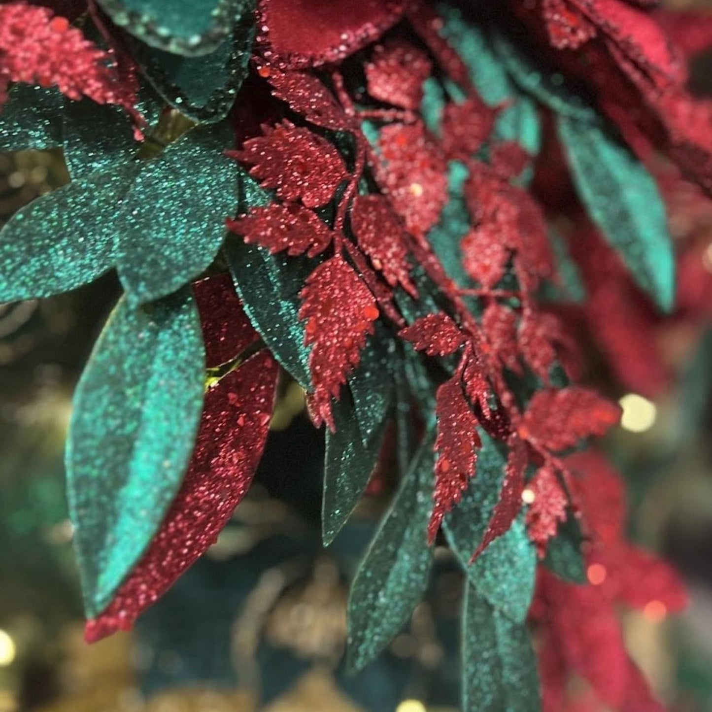 23" Glitter Bay Leaf Spray: Hunter Green