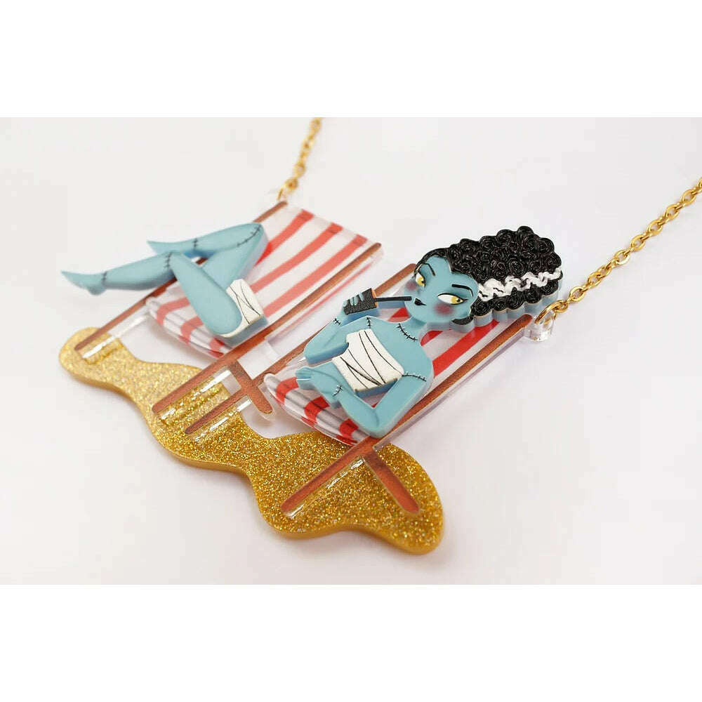 Elsa Sitting in Hammocks Necklace by Laliblue