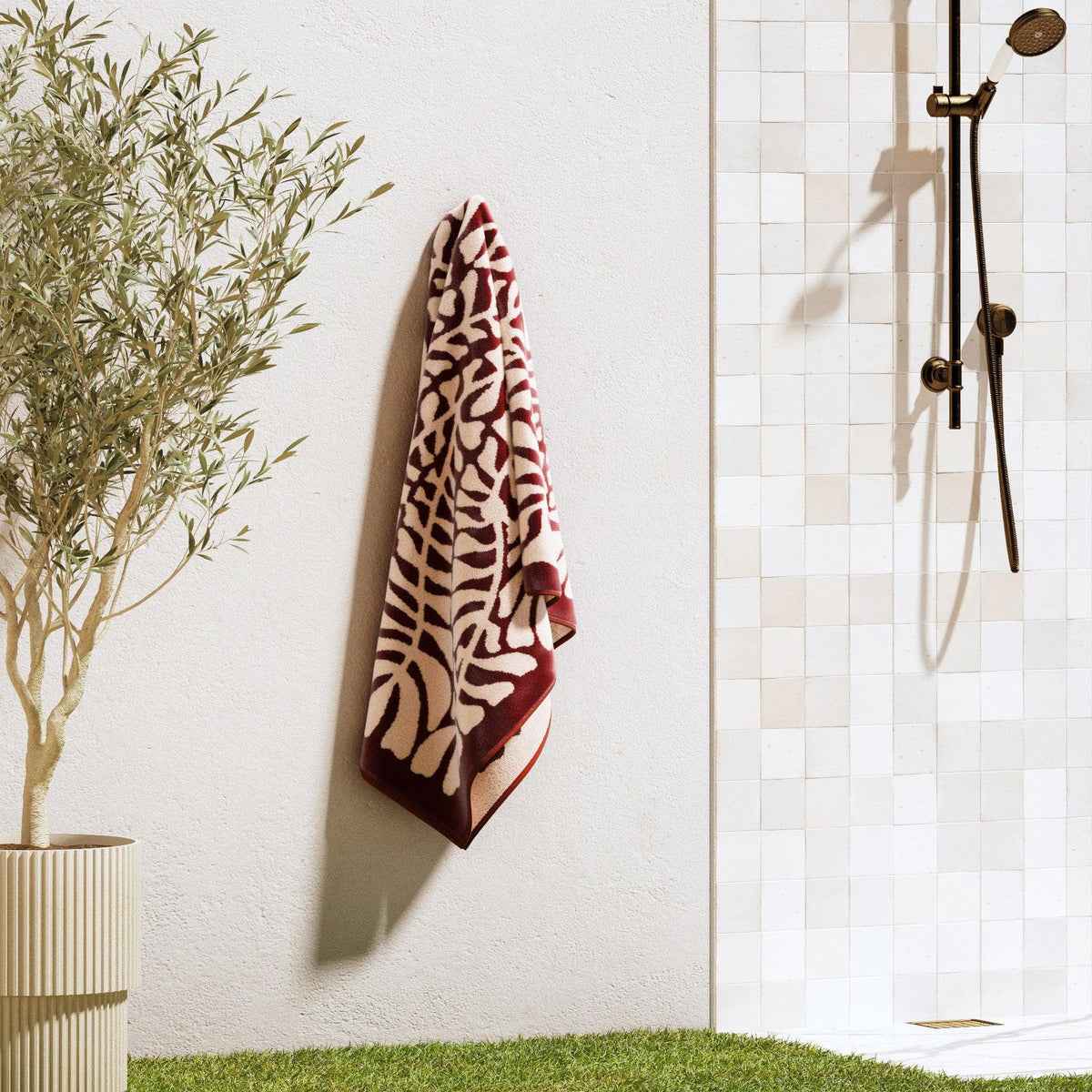Oversized Retro Printed Beach Towel - St. Barts Collection