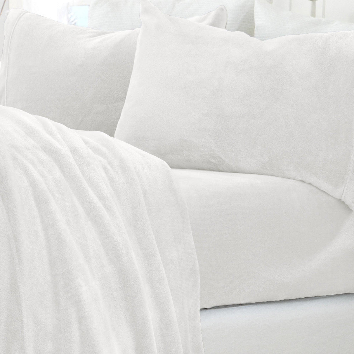 Solid Plush Sheet - Velvet Luxe Collection