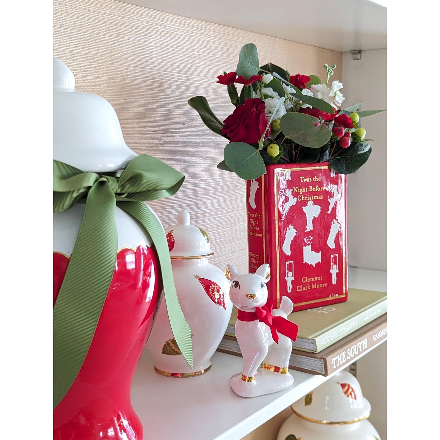 Christmas Classics Book Vase- 'Twas the Night Before Christmas in Holiday Red