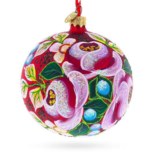 a red and green christmas ornament