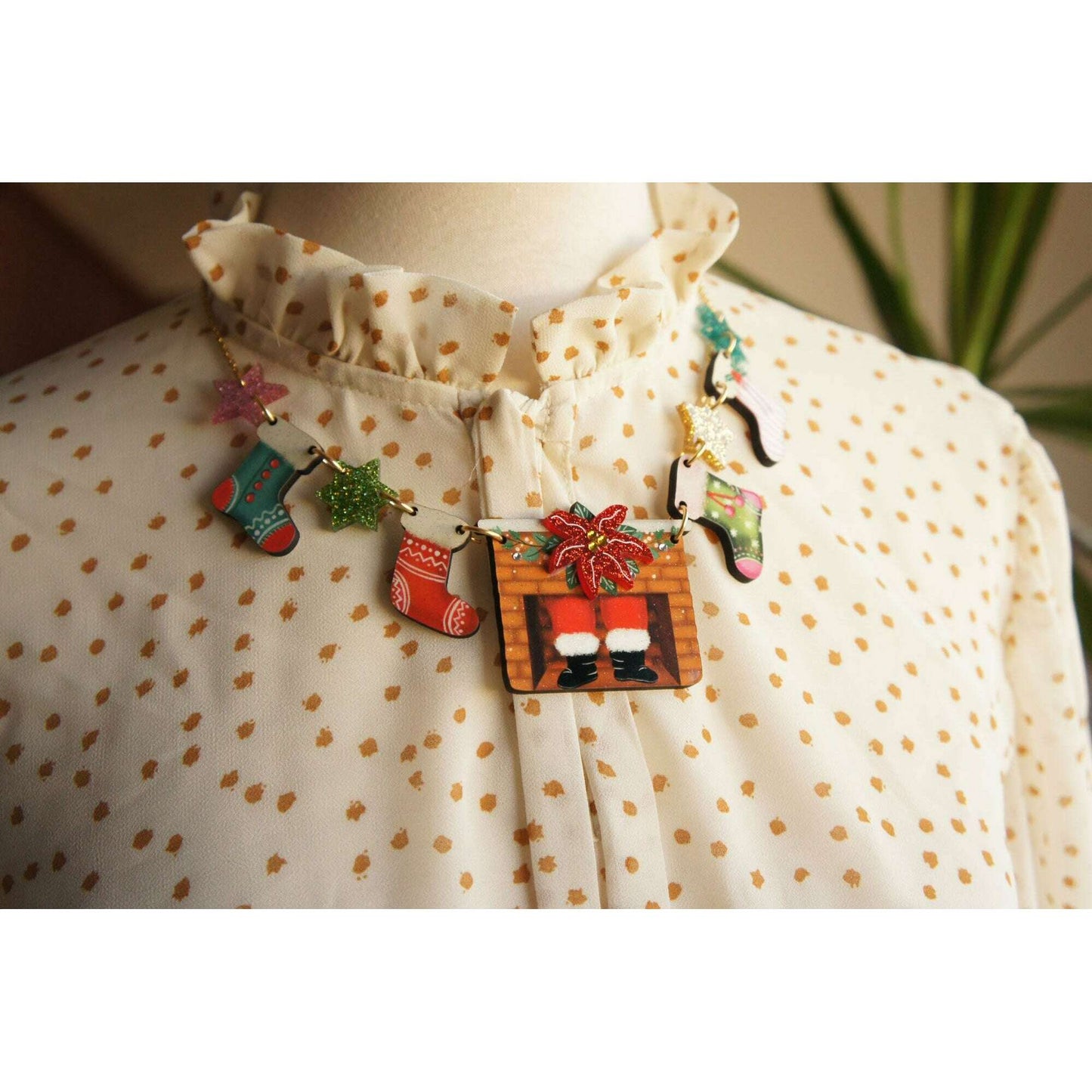 Christmas Chimney with Stockings Necklace by Laliblue