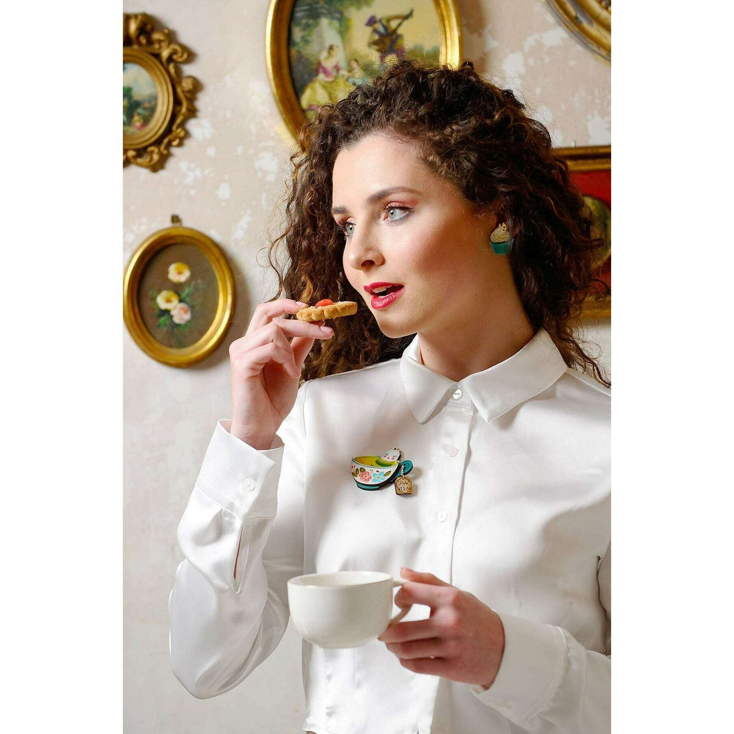 Relax Tea Brooch by Laliblue
