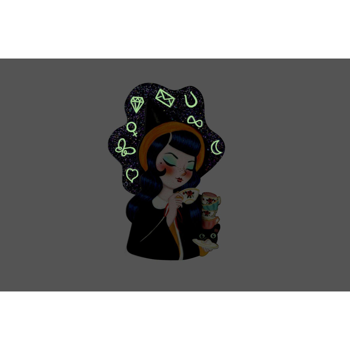 Witch Reading Tasseomancy Brooch by Laliblue