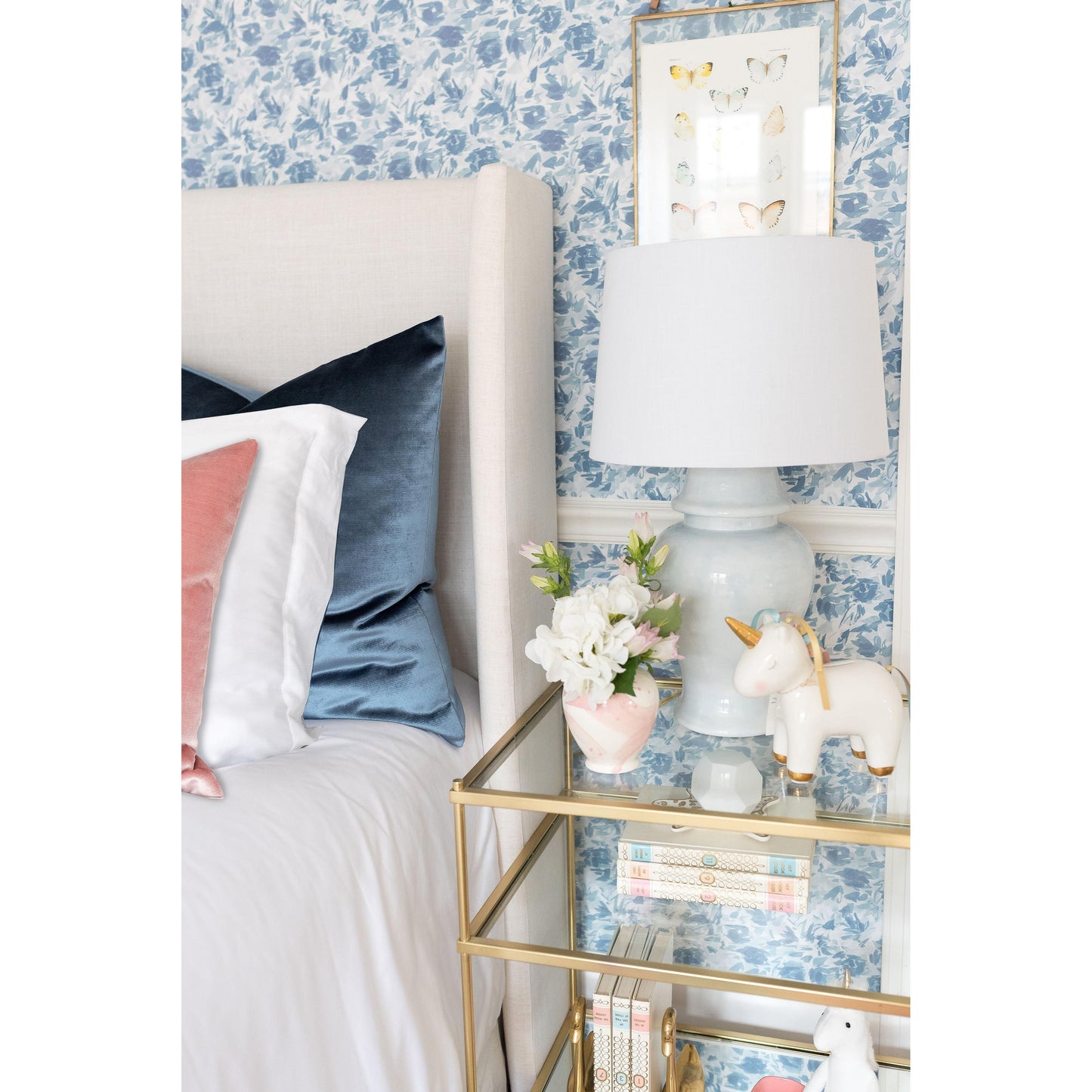 Hydrangea Light Blue Ginger Jar Lamp