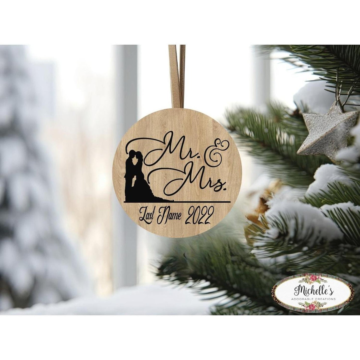 Mr and Mrs Wedding Round Sign