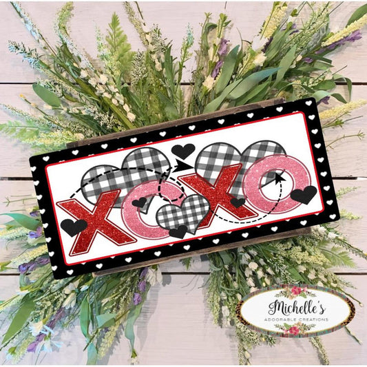 Plaid XOXO Valentine Hearts Sign - Wreath Enhancement
