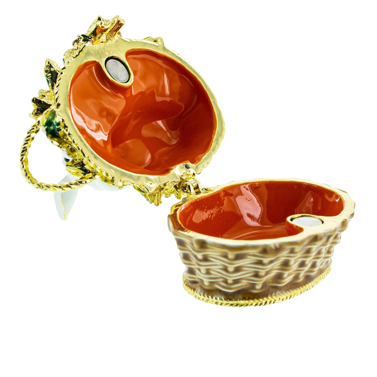 an open basket shaped object