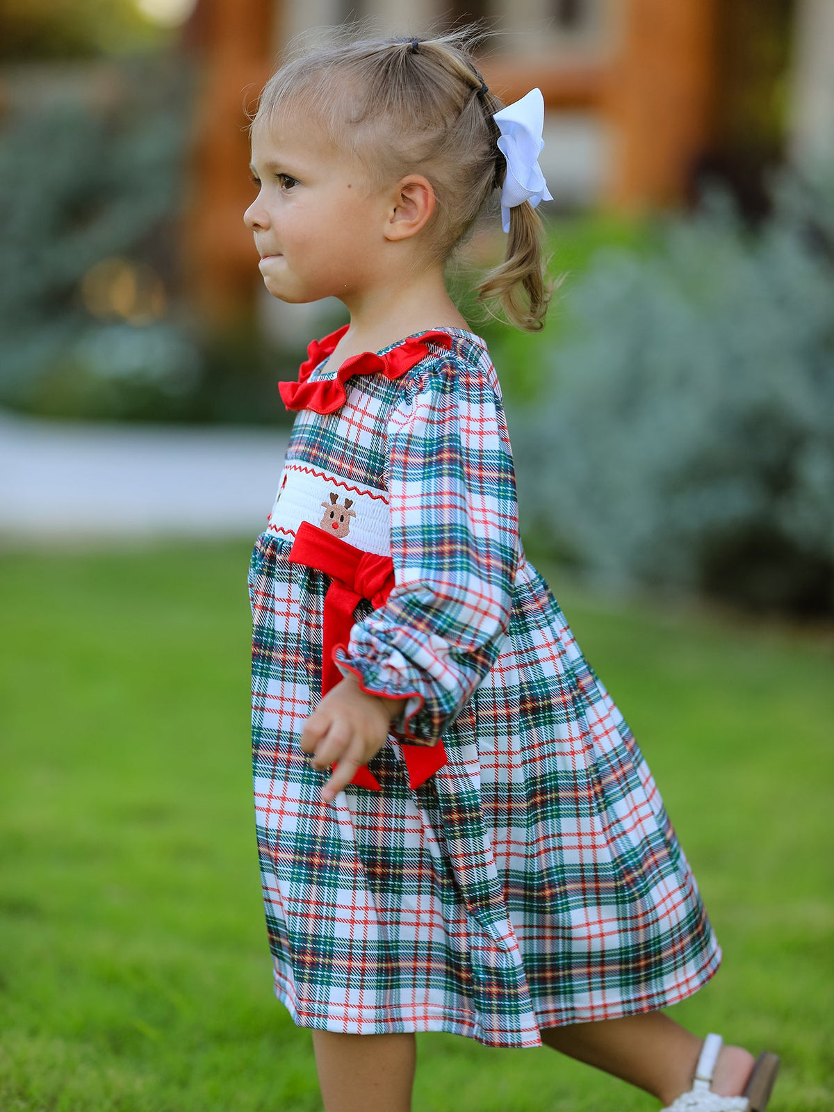 a girl in a dress