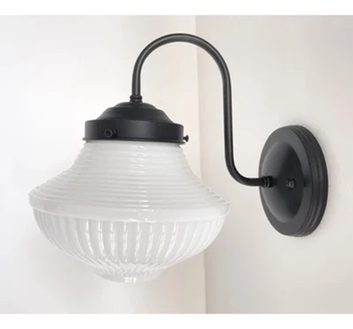 Traditional Schoolhouse Sconce Wall Light