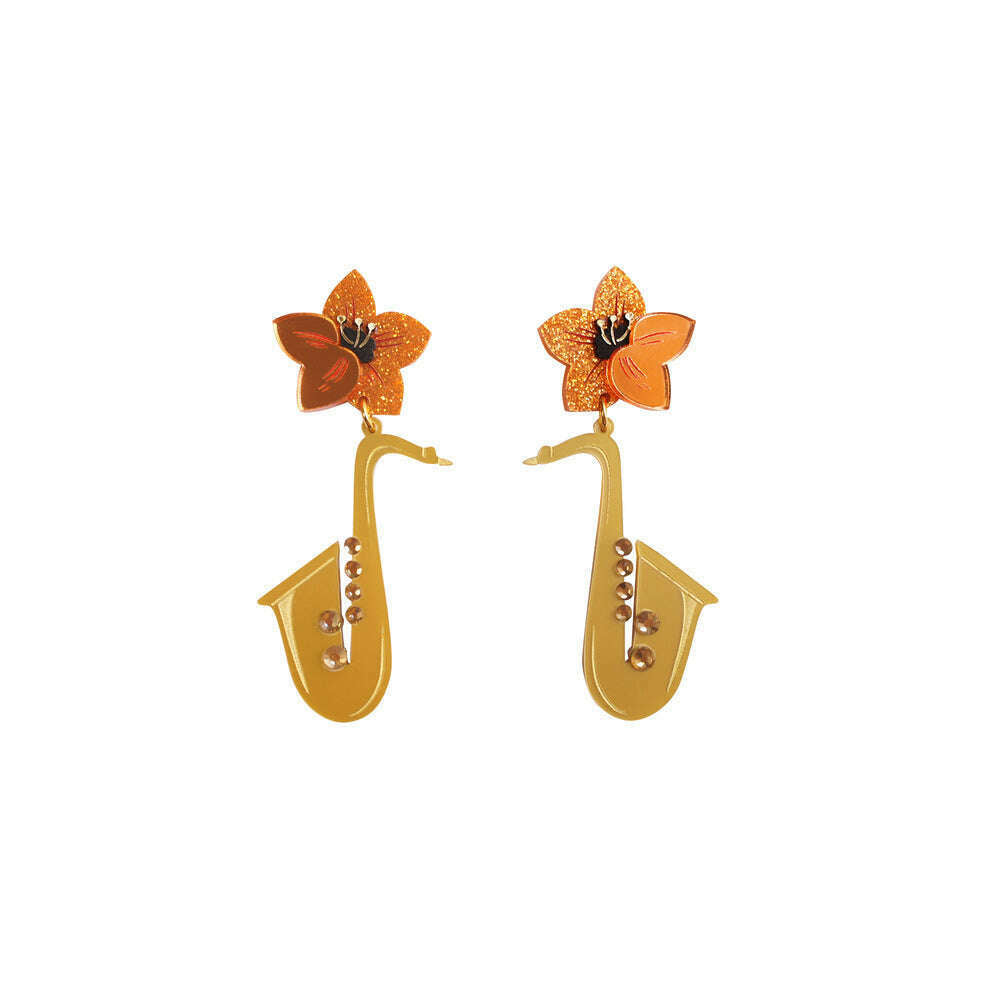 Saxophone with flower earrings by Laliblue