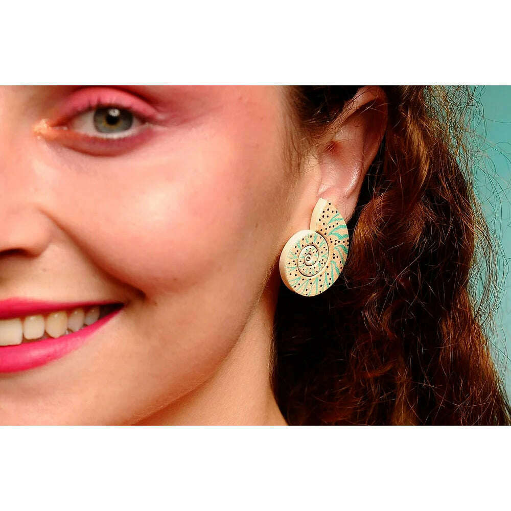 Sea Snail Earrings by Laliblue