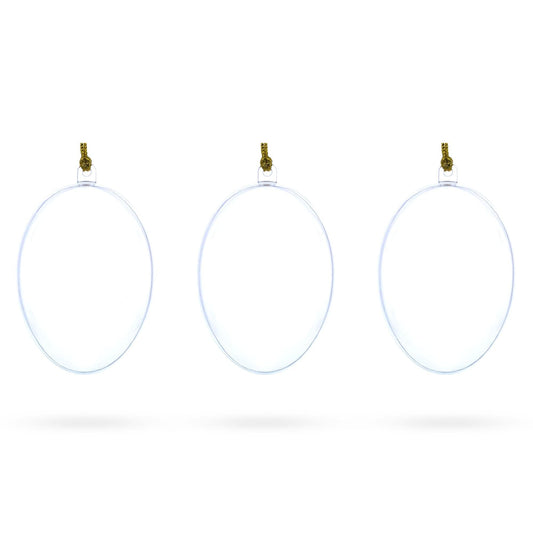 a row of oval shaped ornaments
