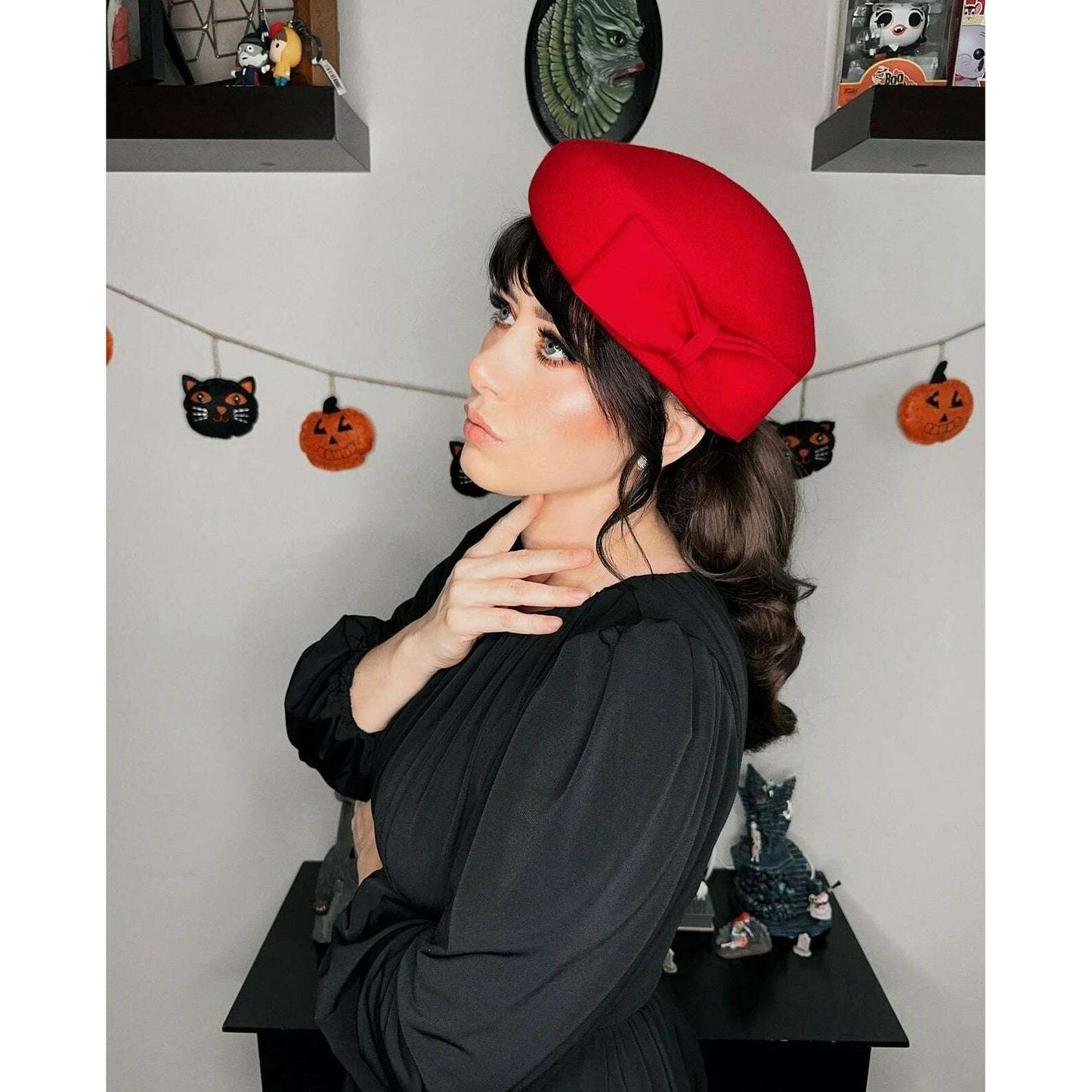 The Head-Turner Structured Beret by Lipstick & Chrome -RED