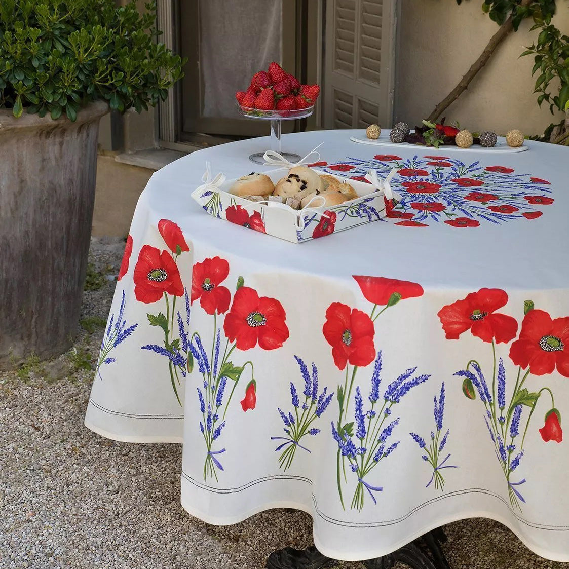 French Provencal tablecloth - Acrylic coated cotton, Spill-proof - 70" round - Poppies ivory | Tissus Toselli
