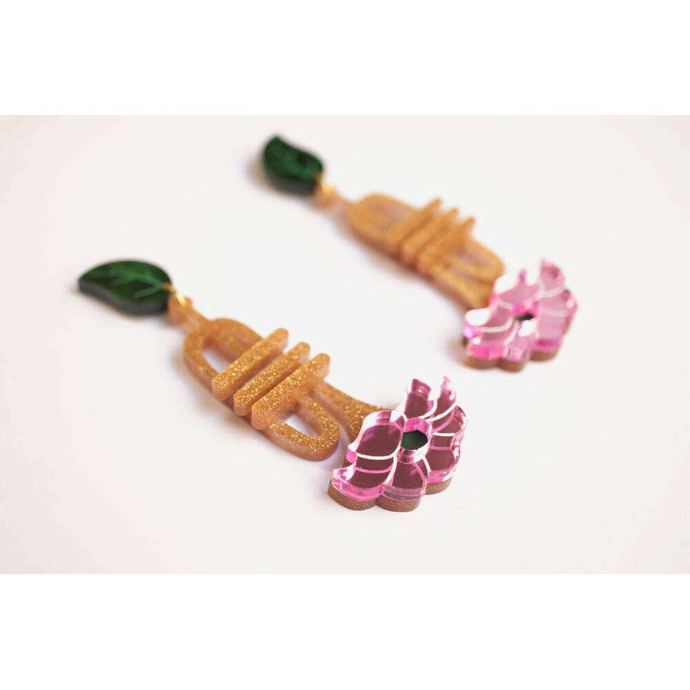 Trumpet with flower earrings by Laliblue