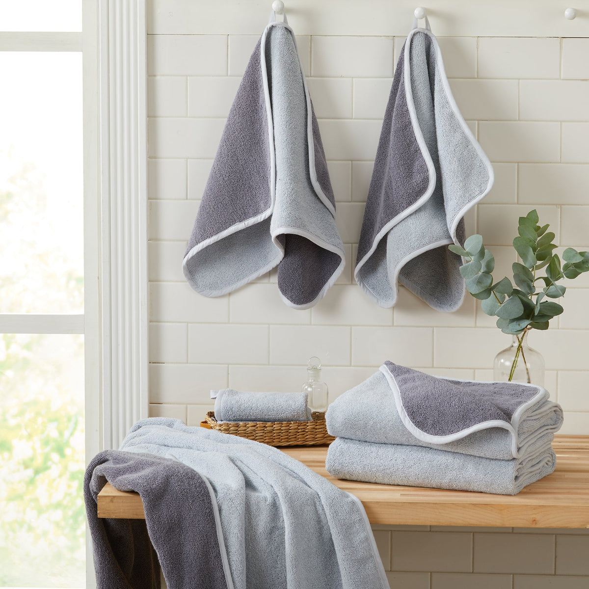 4 Pack Two-Toned Hand Towel - Vanessa Collection