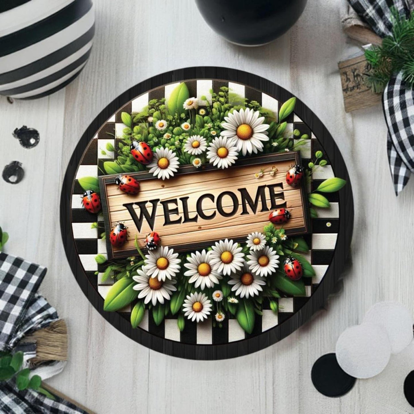 Welcome Ladybug Daisy Round Sign