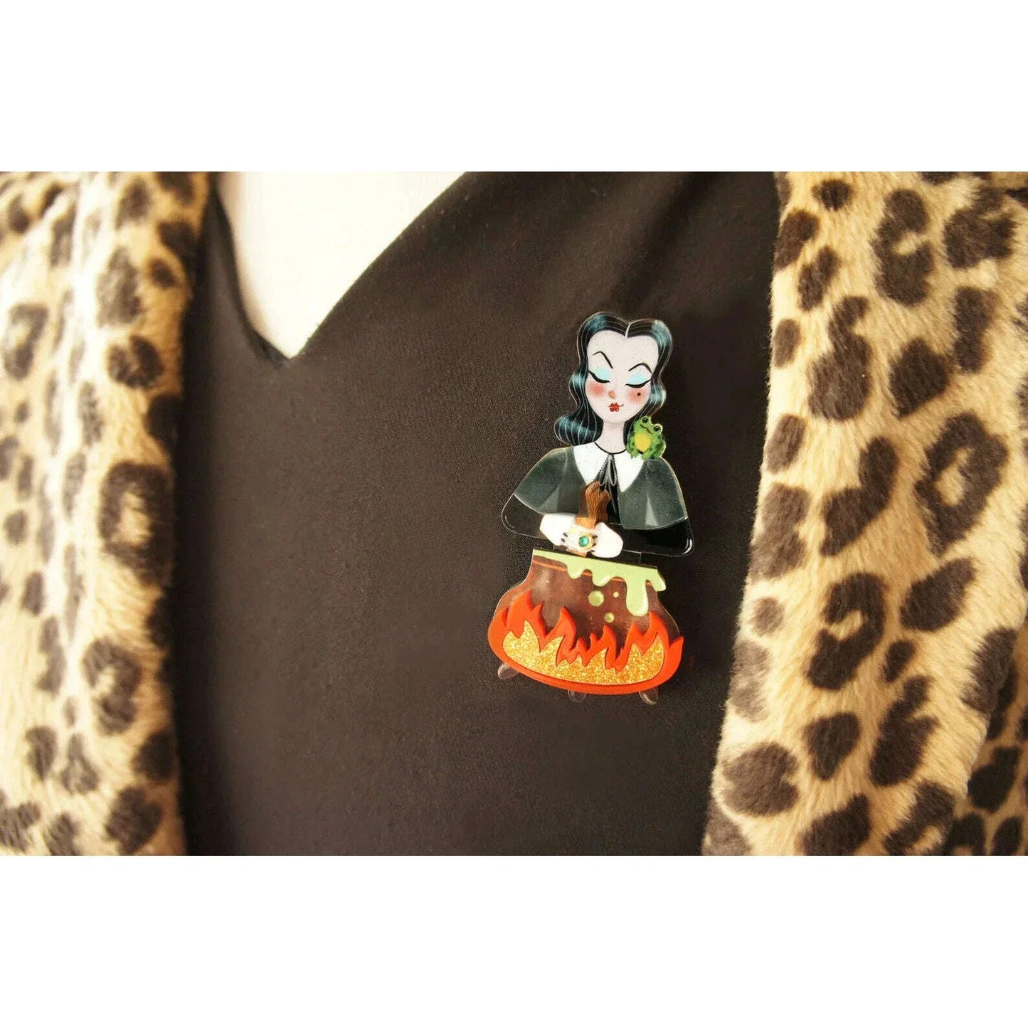 Witch with Cauldron Halloween Brooch by Laliblue
